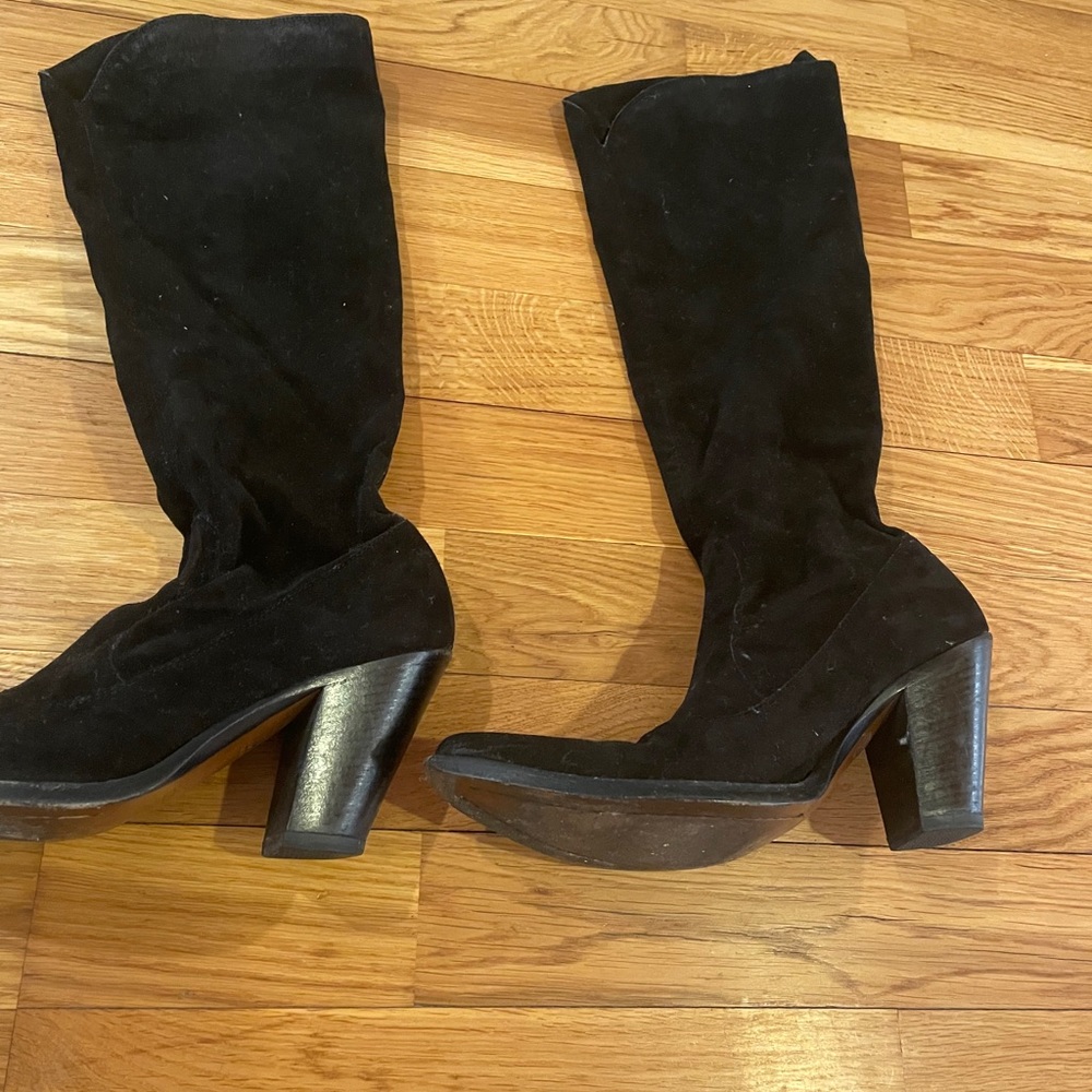 DESIGNER SARTORE suede black boots